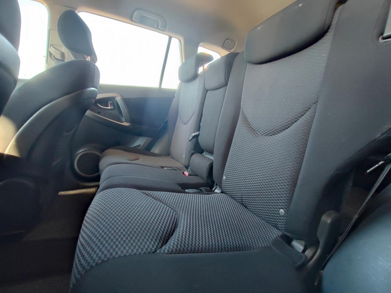 Toyota RAV 4 RAV4 2.2 D-4D 136 CV Luxury