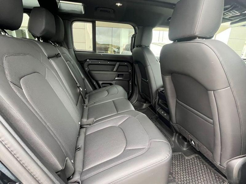 Land Rover Defender 110 3.0D I6 200 CV AWD Auto X-Dynamic SE