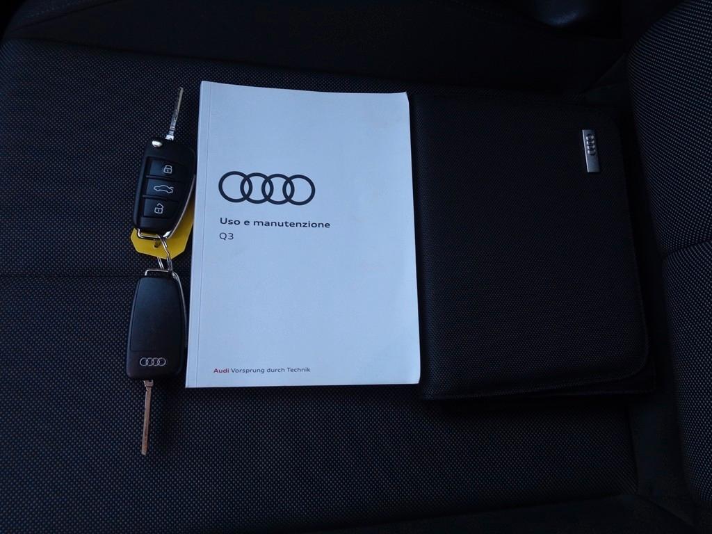 Audi Q3 35 TFSI S tronic Business