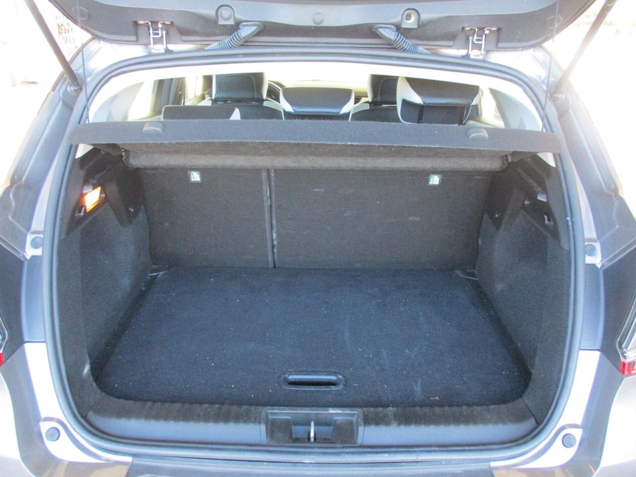 RENAULT CAPTUR BLUE DCI INTENS