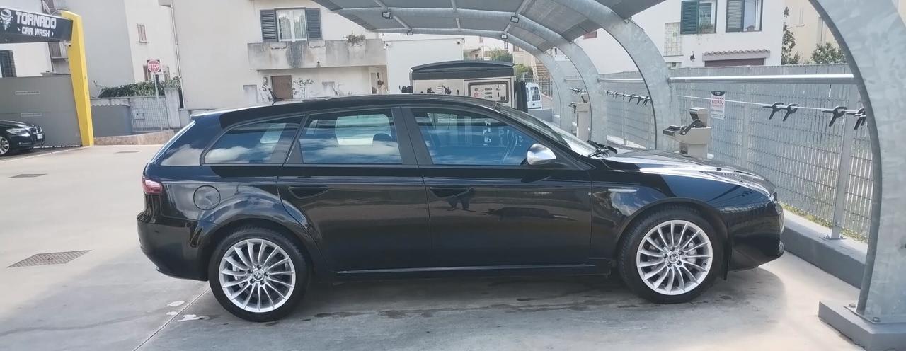 Alfa Romeo 159 2.0 JTDm Sportwagon Eco Distinctive 2012