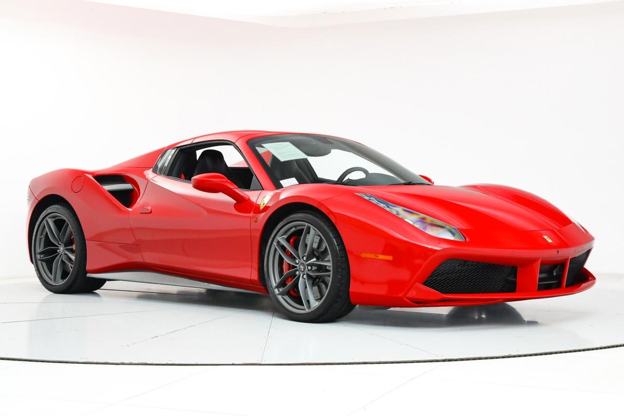 Ferrari 488 Spider NOLEGGIO LUNGO TERMINE - LEASING FULL INCLUSIVE