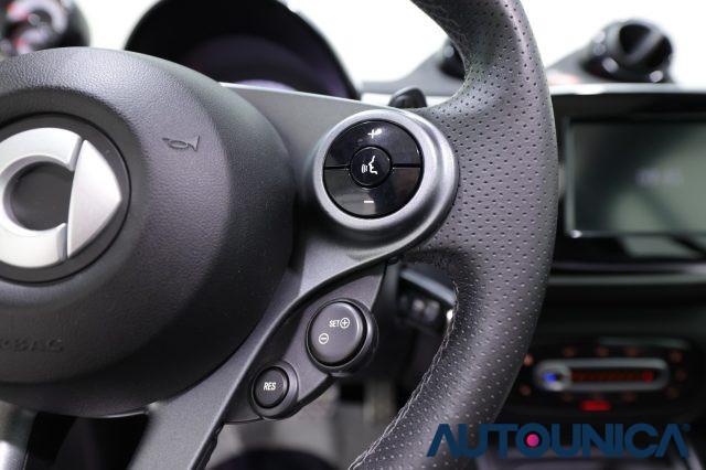 SMART ForTwo 90 0.9 TURBO TWINAMIC CABRIO PASSION FARI LED