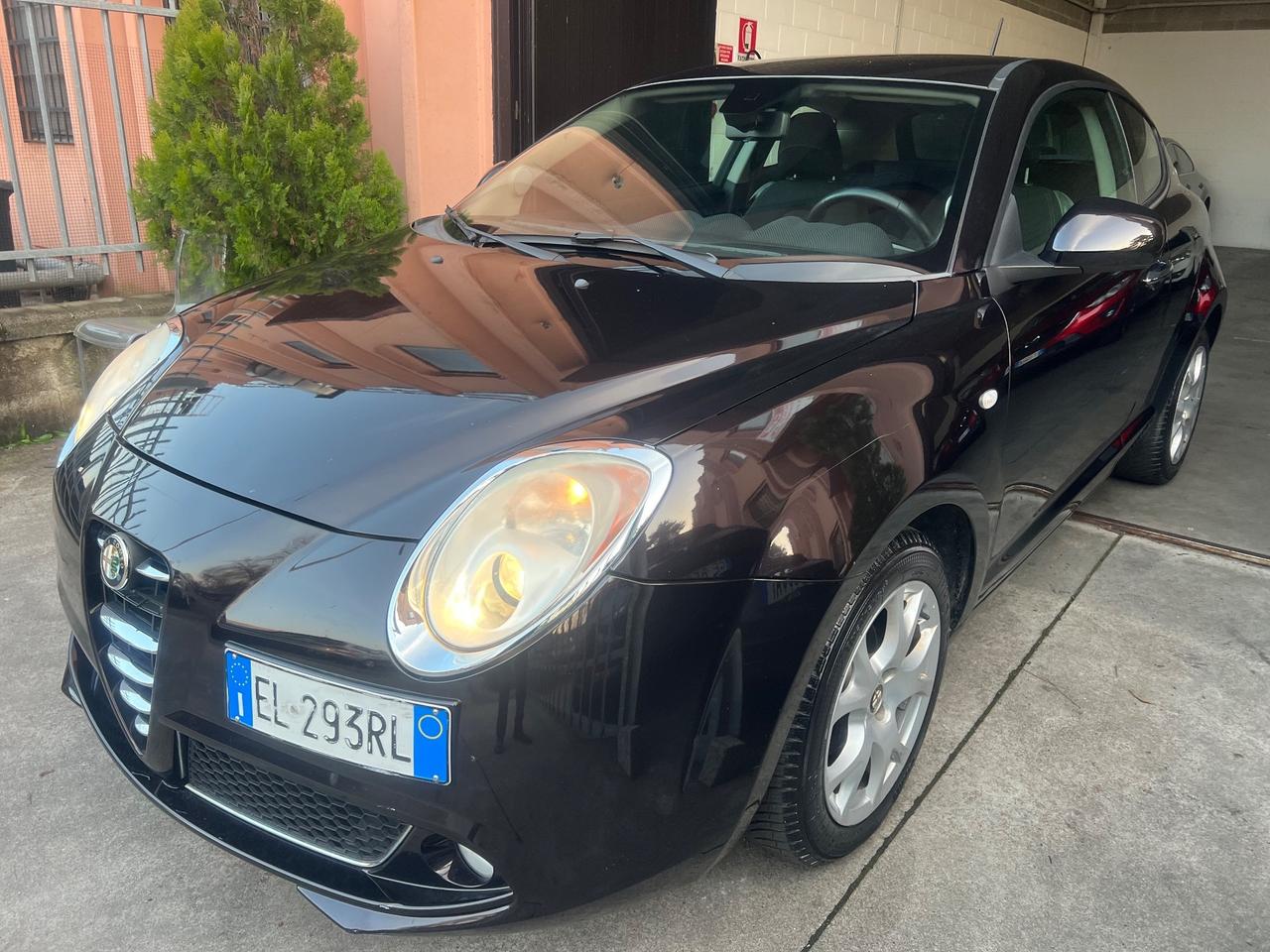 Alfa Romeo MiTo 1.4 105 CV M.air S&S Distinctive Sport Pack