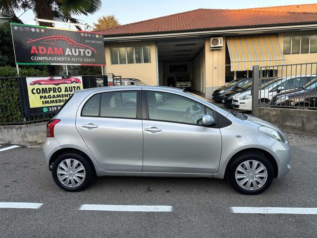TOYOTA Yaris 1.0 5 porte Sol