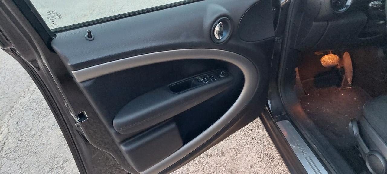 Mini Cooper D Countryman 2.0 Automatica