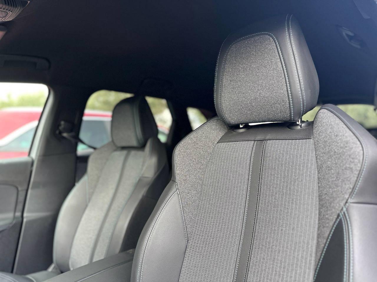 PEUGEOT 3008 II 2021 - 3008 1.2 puretech t Allure Pack s&s 130cv