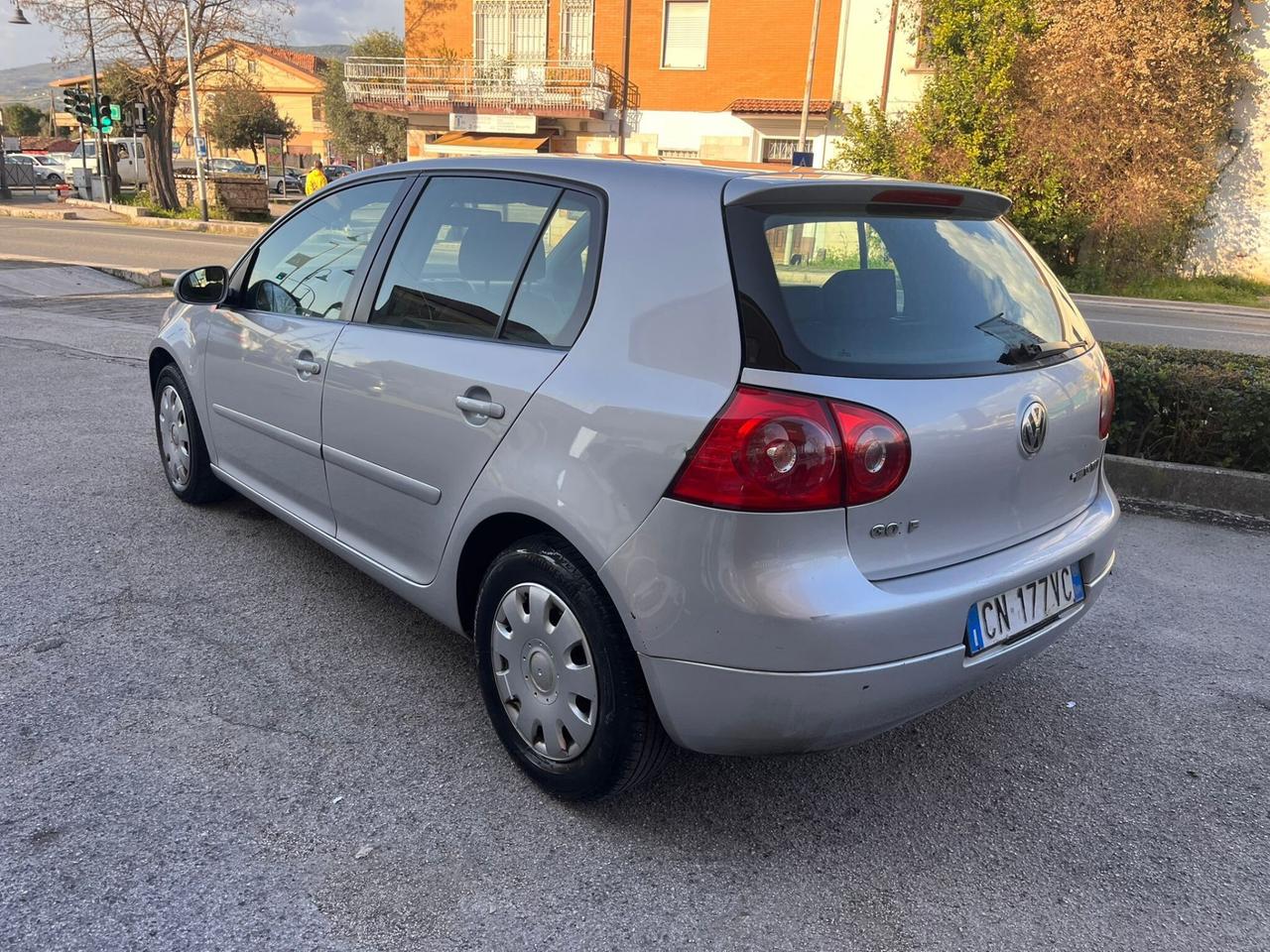 VOLKSWAGEN GOLF 5 1.9 TDI 5P SPORTLINE