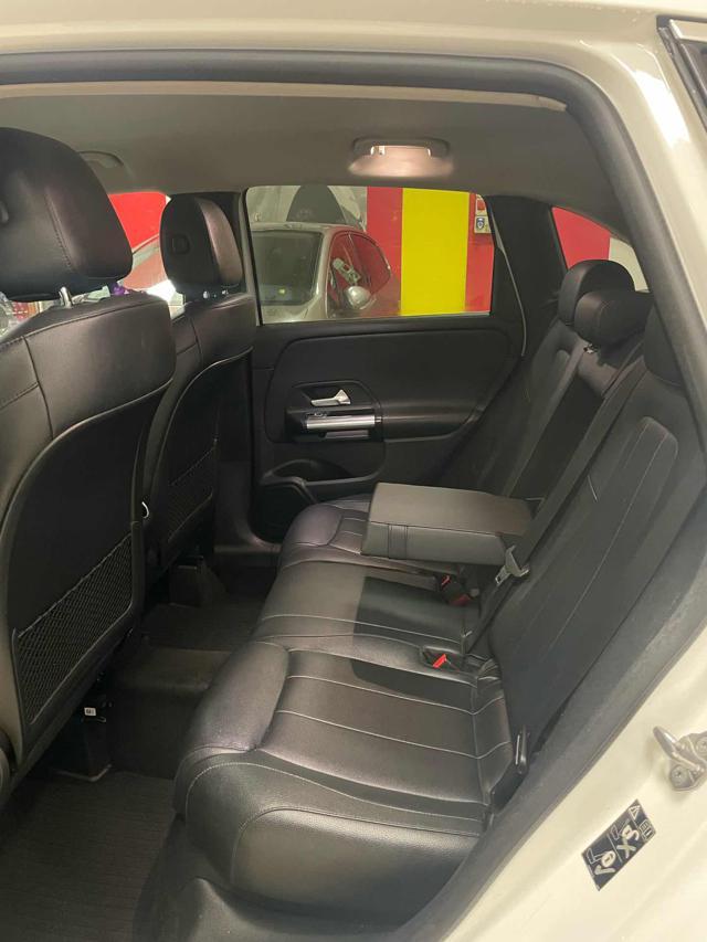 MERCEDES-BENZ B 180 d Sport Plus*PELLE7LED/PDC*