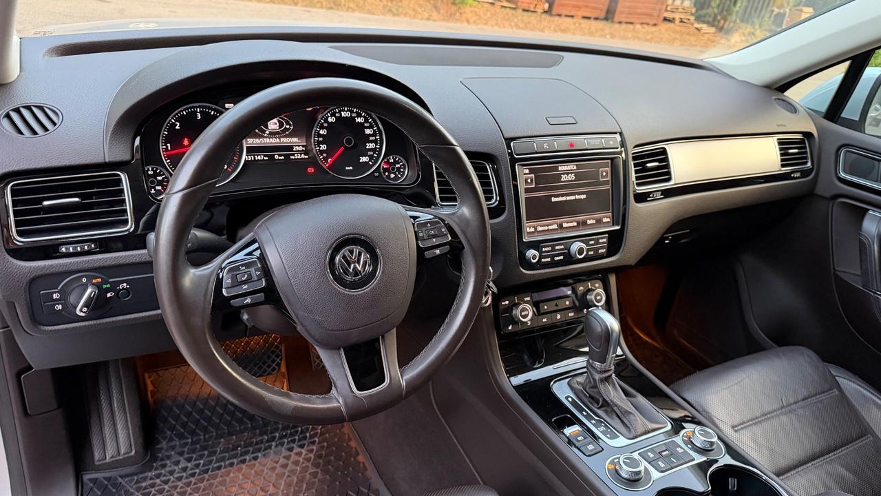 Volkswagen Touareg 3.0 TDI 262 CV tip. BlueMotion Technology Executive