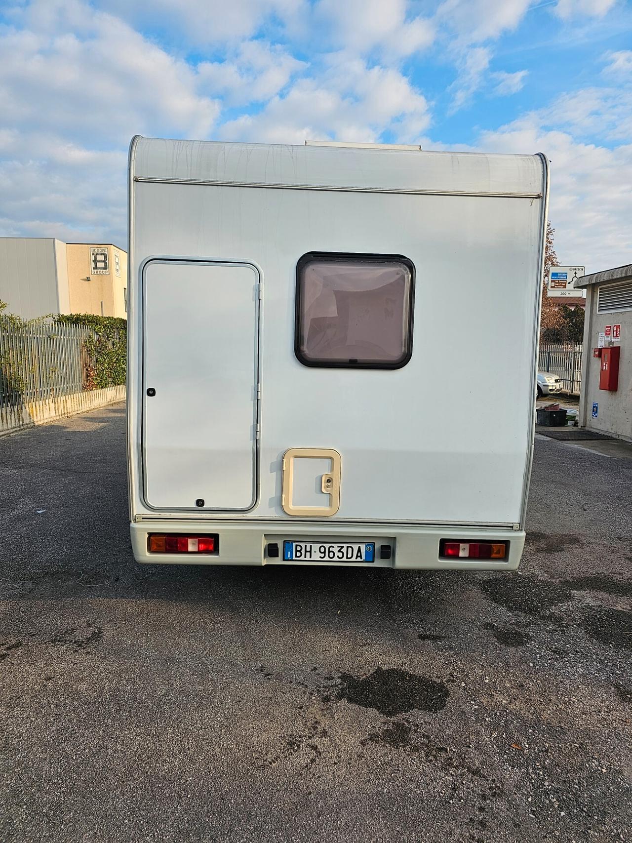 CAMPER ELNAGH MARLIN 7 POSTI GARAGE