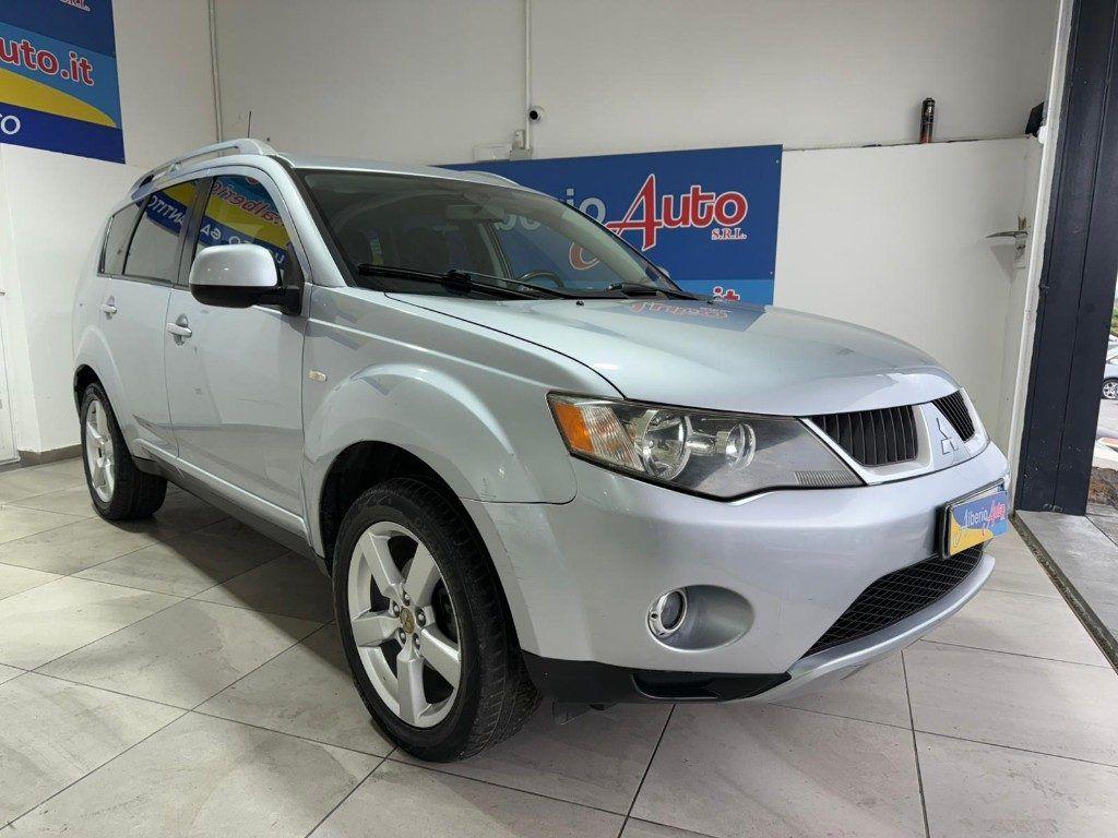 Mitsubishi Outlander 2.0 DI-D Instyle 7 p.ti DPF 7 POSTI