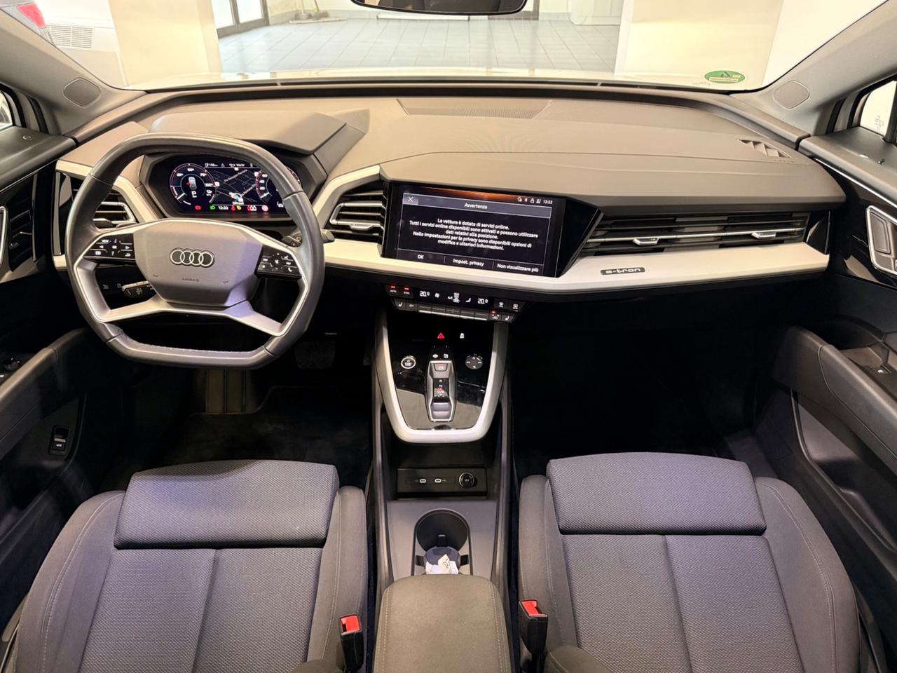 Audi Q4 40 e-tron S line Iva deducibile