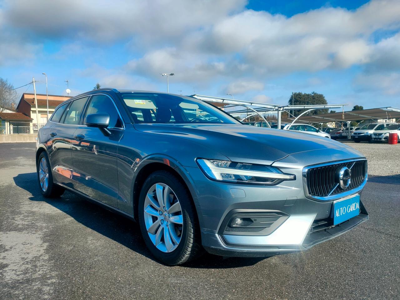 Volvo V60 B4 Geartronic Momentum Business Pro