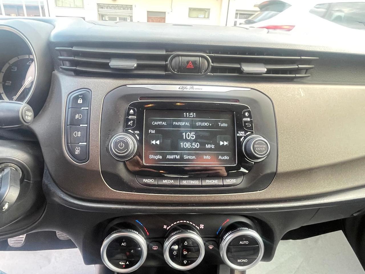 Alfa Romeo Giulietta 1.6 JTDm-2 120 CV Distinctive