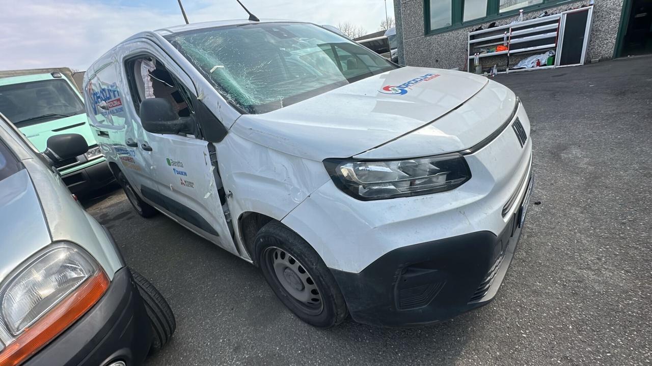 Fiat doblo diesel del 2024 km 25 Mila