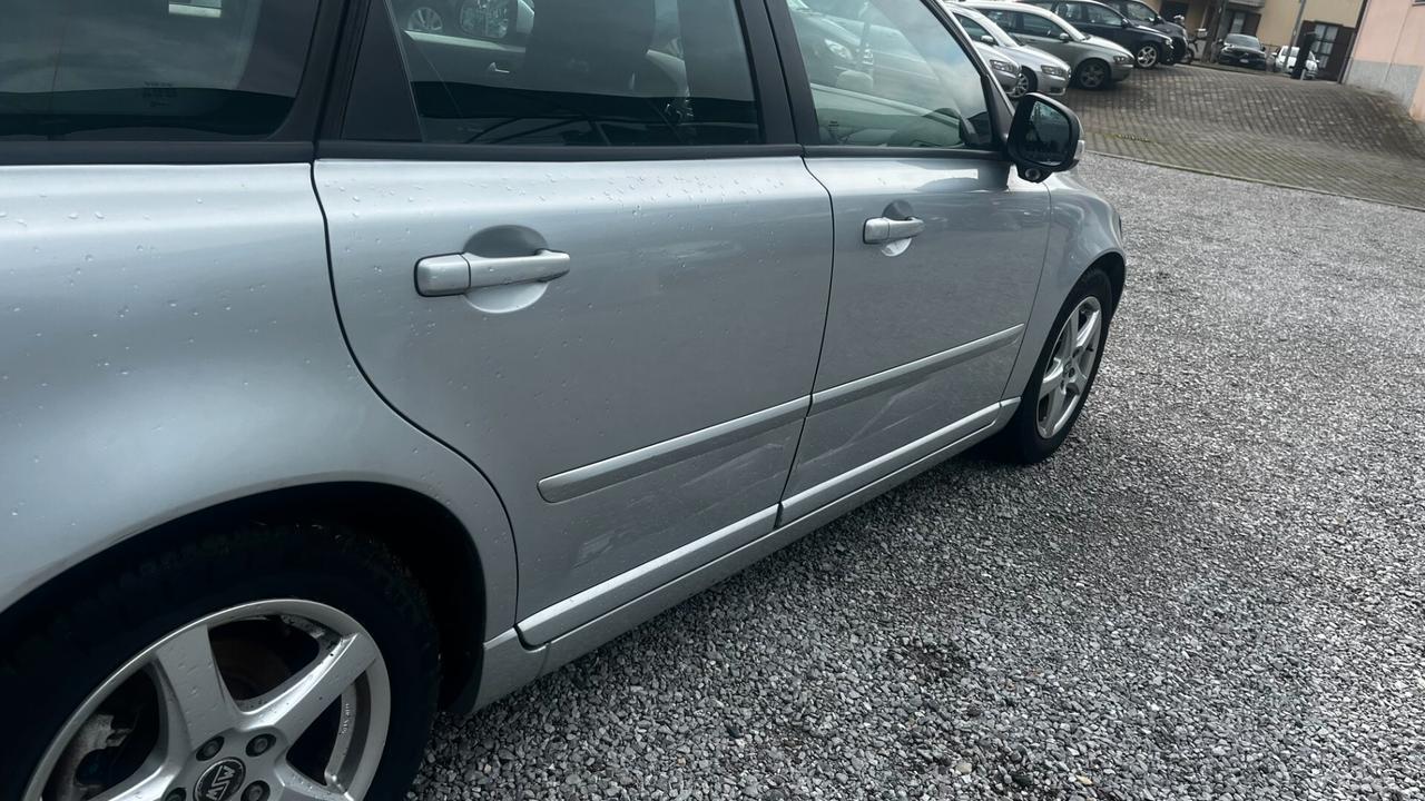 Volvo V50 D2 POLAR