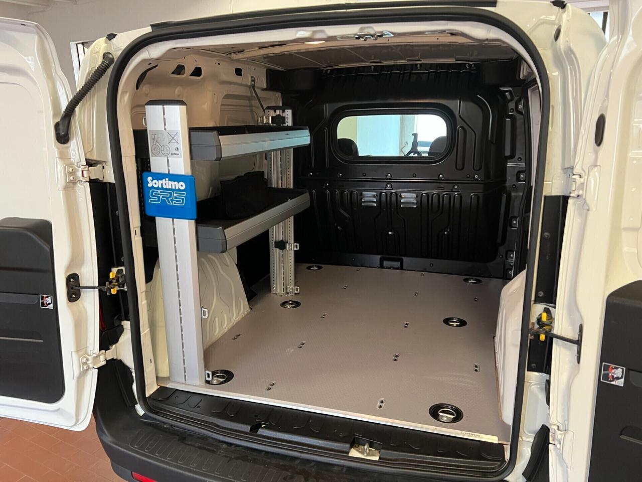 Fiat Doblo 1.6 MJT 101CV PC-TN Cargo Business