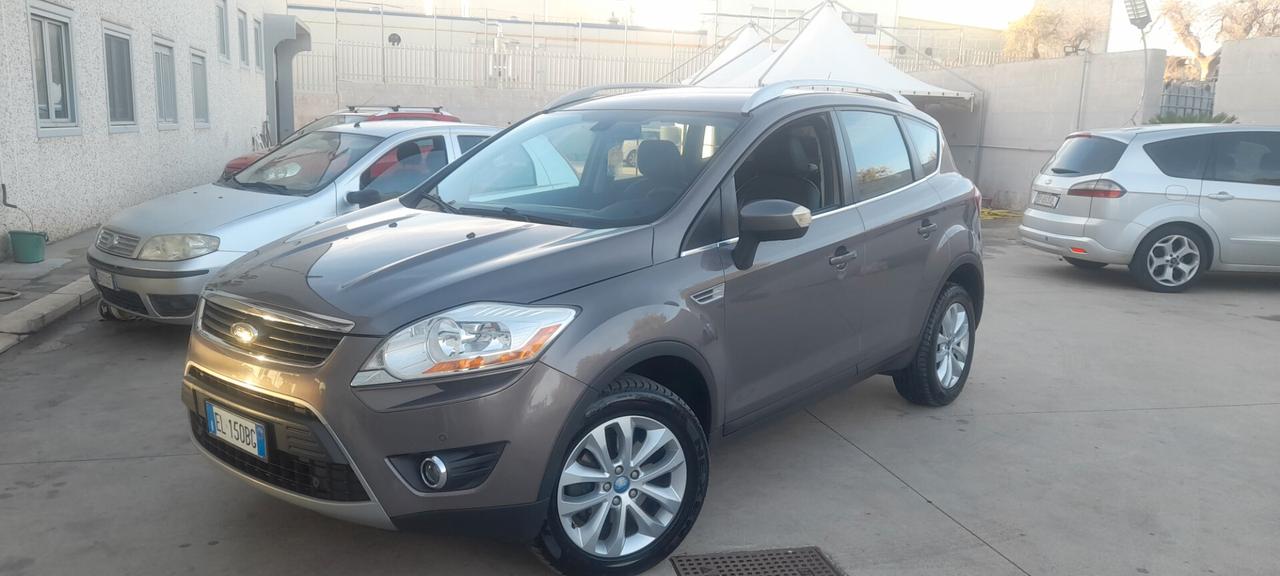 Ford Kuga 2.0 TDCI 163 CV 4WD Powershift Titanium