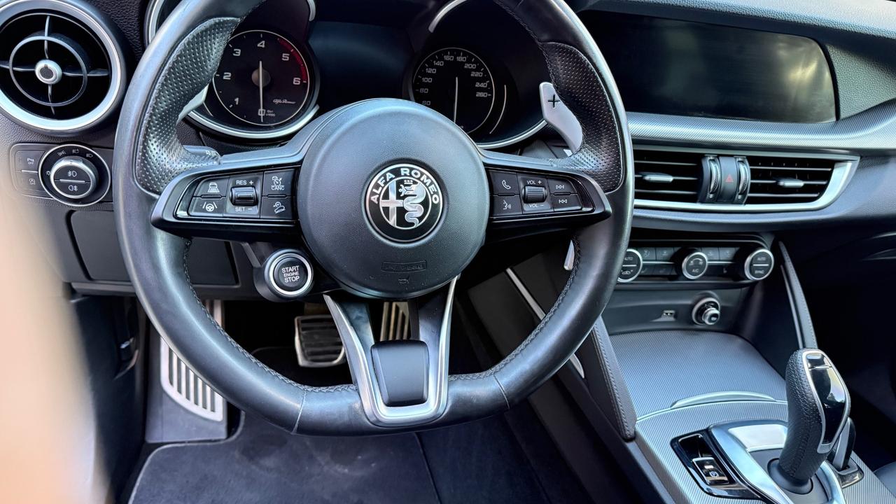 Alfa Romeo Stelvio 2.2 Turbodiesel 210 CV AT8 Q4 Veloce