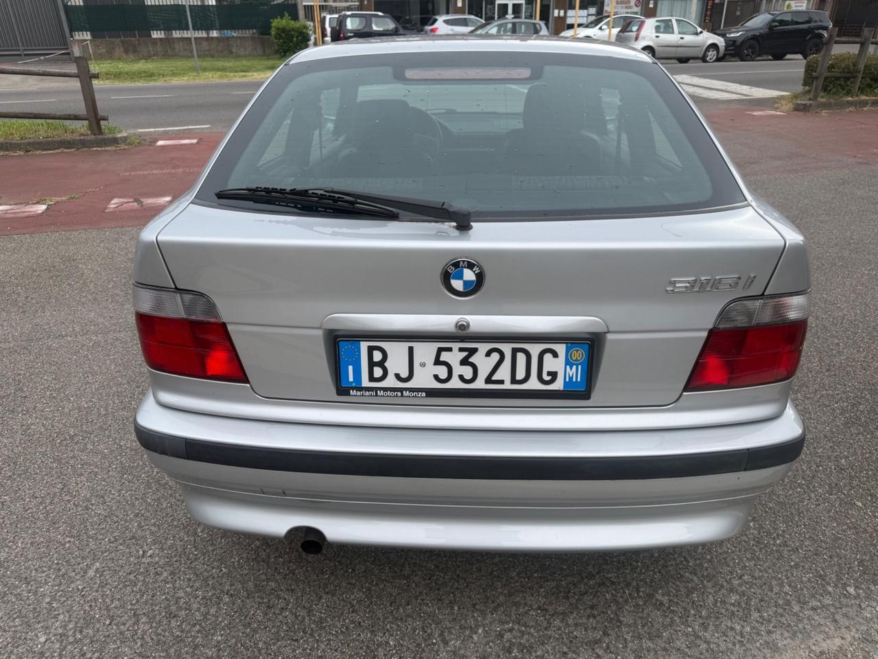 Bmw 316 316i 1.9 cat Compact Carving