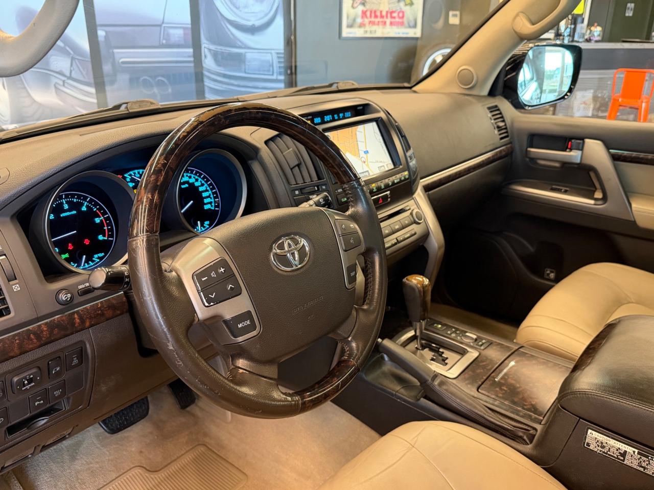 Toyota Land Cruiser V8 4.5 D4-D 7 posti