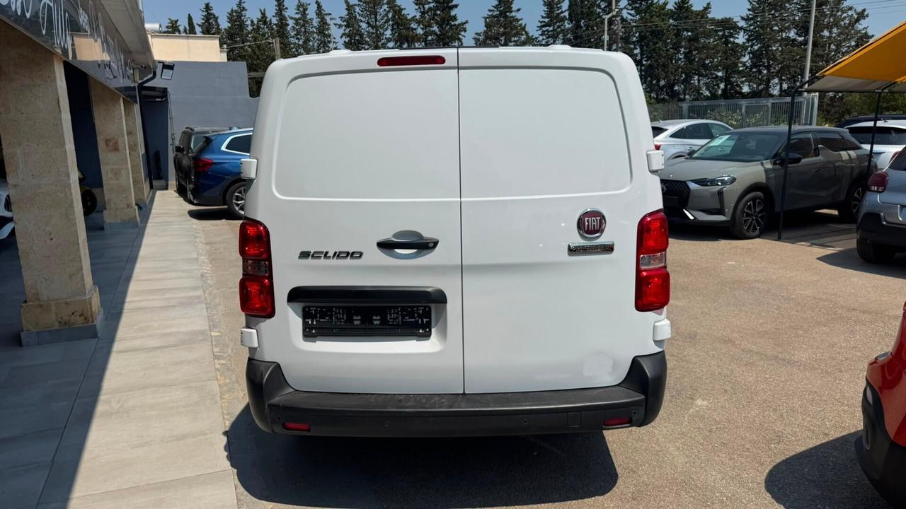 Fiat Scudo 2.0BlHDi 145CV Furgon Lounge navi retro