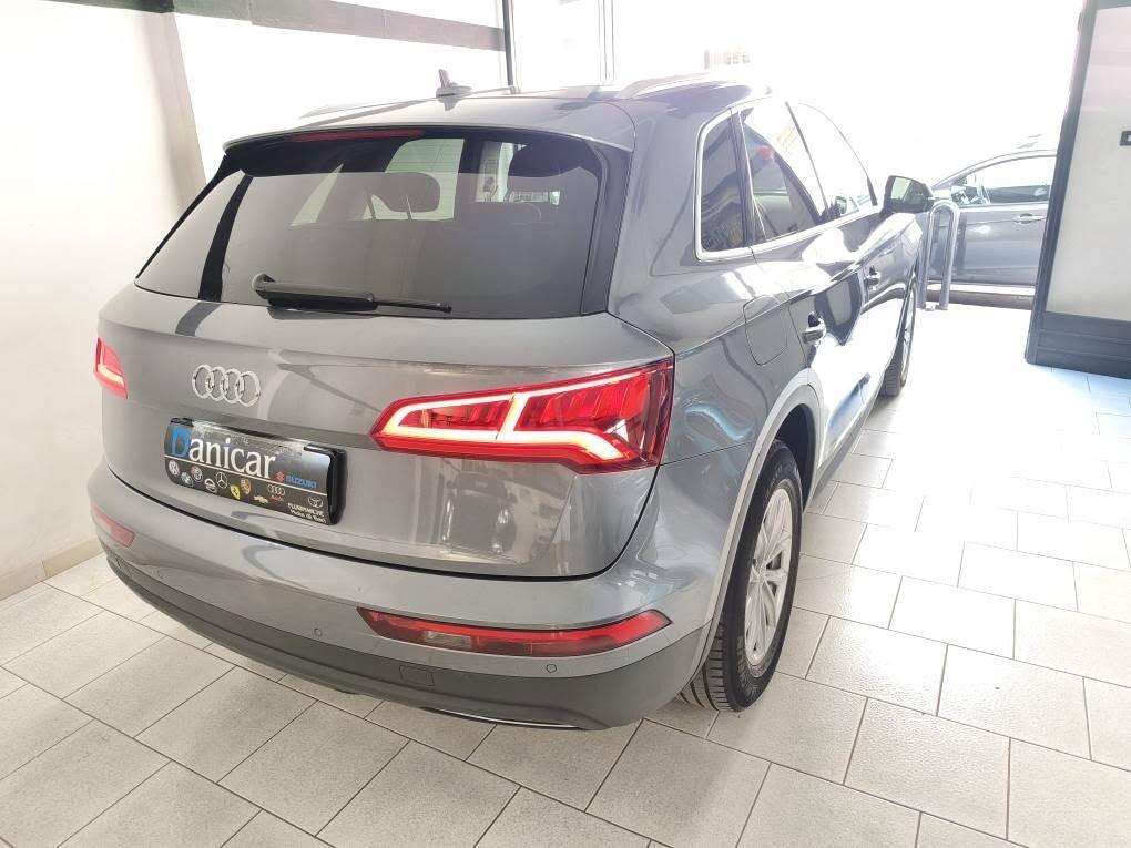 Audi Q5 2.0 TDI quattro S tronic Business Sport