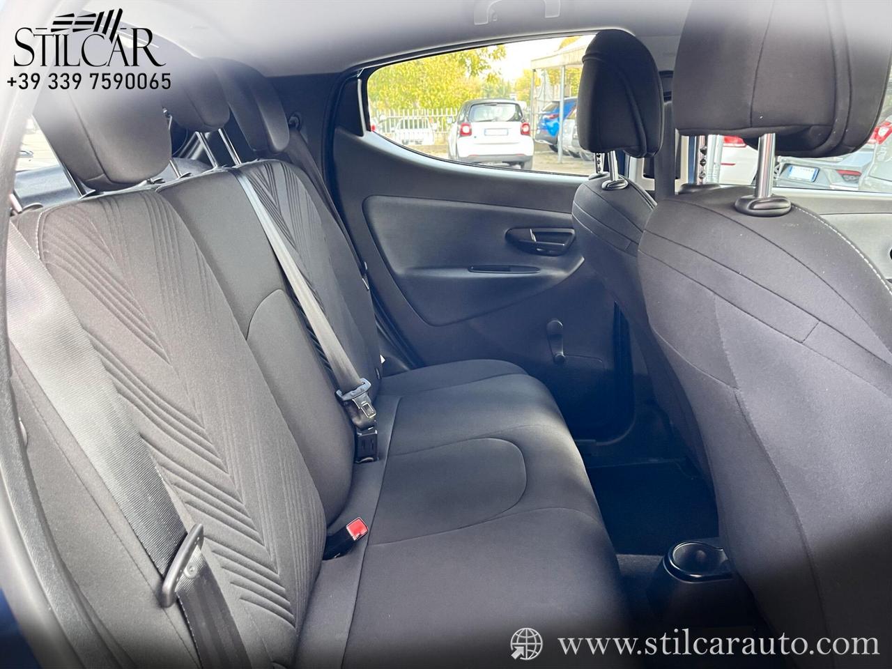 Lancia Ypsilon 1.0 FireFly 5 porte S&S Hybrid Gold