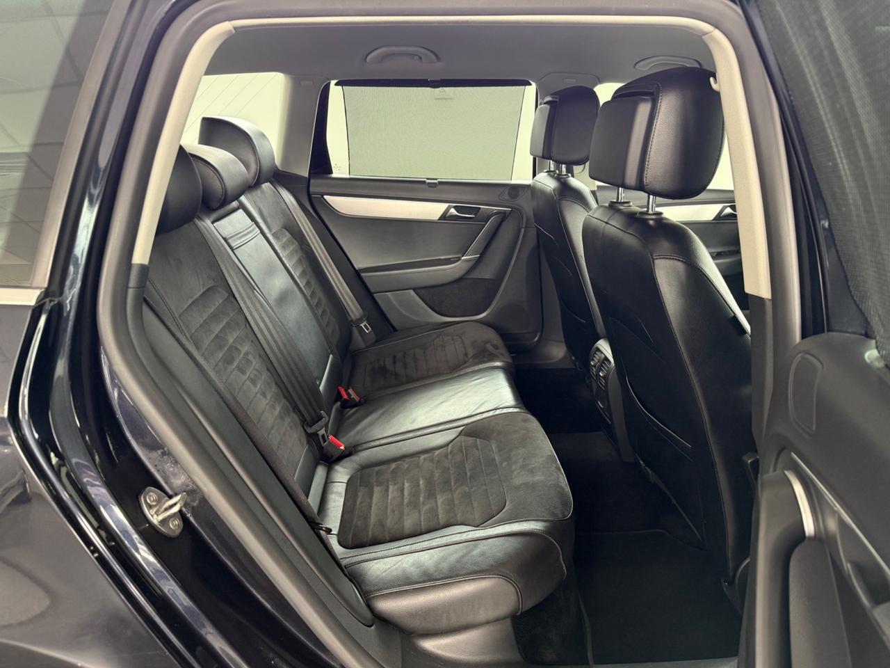 Volkswagen Passat Var. 2.0 TDI Highline BlueM.Tech.