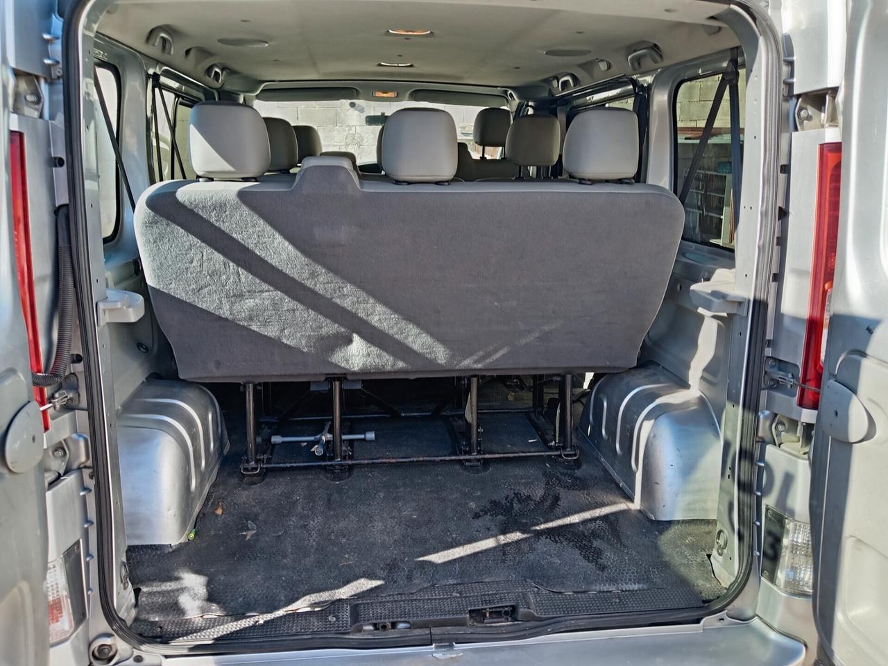 Opel Vivaro 27 2.0 CDTI PC-TN Combi 9 Posti