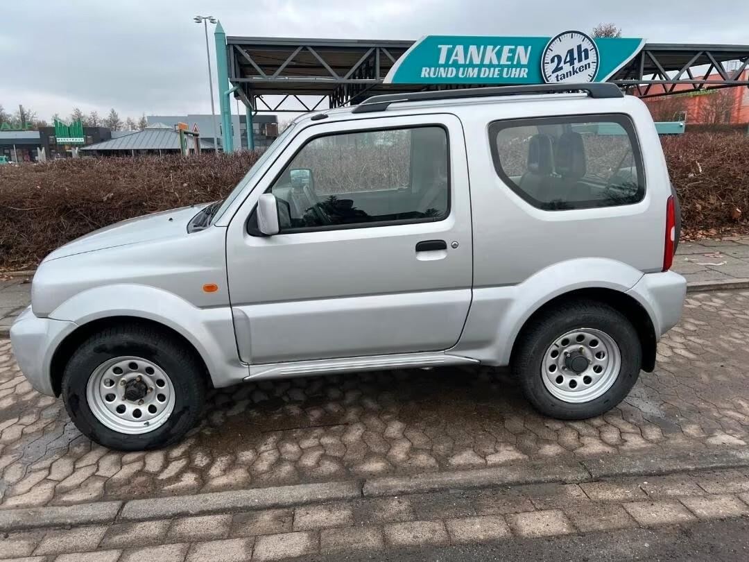 Suzuki Jimny 1.3i 16V cat 4WD JLX