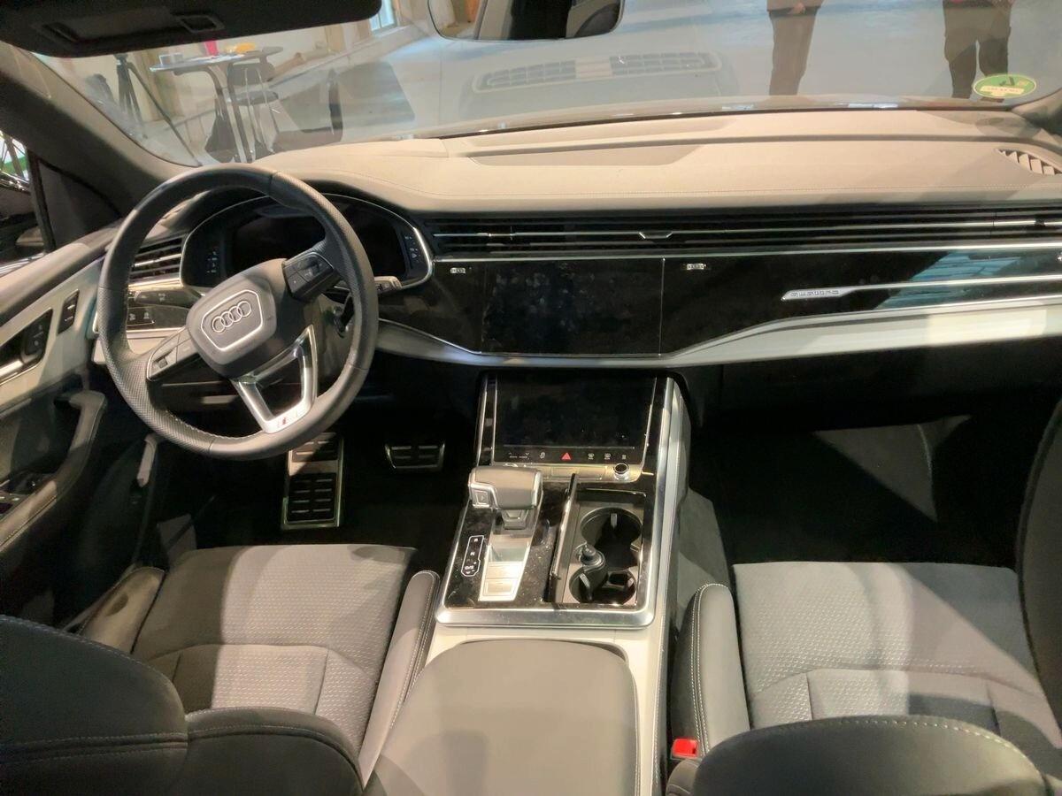 Audi Q8 50 TDI S-TRONIC 286CV LASER MATRIX TETTO PANORAMICO APRIBILE BANG & OLUFSEN CERCHI 23'