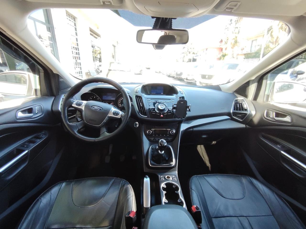 Ford Kuga 2.0 TDCI 140 CV 4WD Titanium