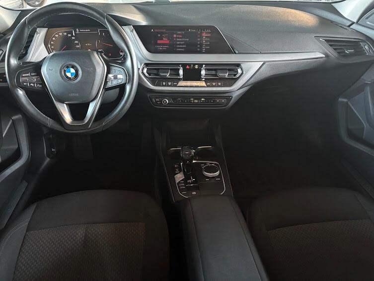 Bmw 116d 5 porte NEOPATENTATI