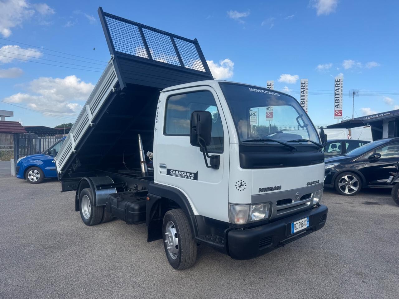 Nissan Cabstar 3.0 TDI Ribaltabile Trilaterale