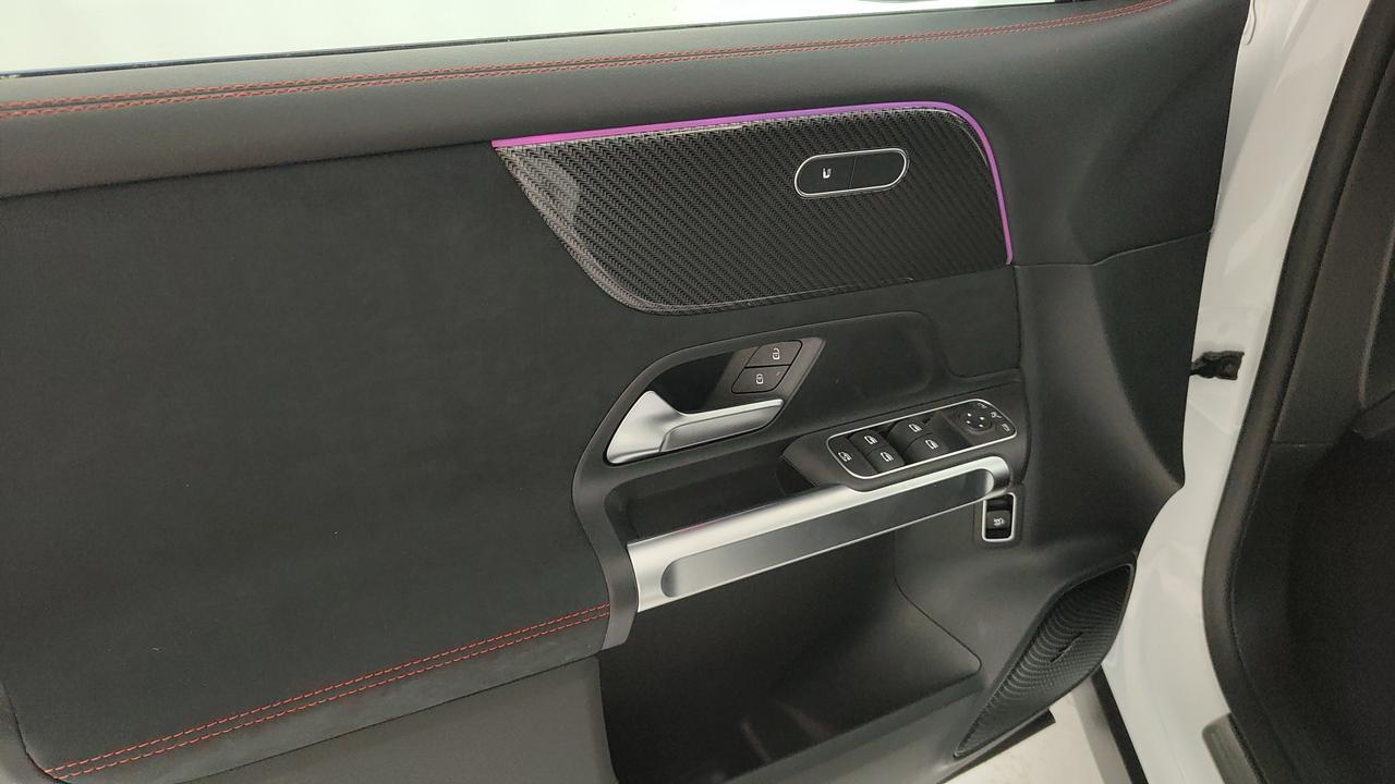 Mercedes-Benz GLB 200 d