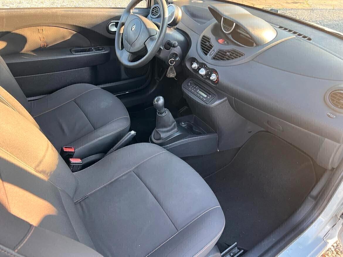 Renault Twingo 1.2 8V Dynamique