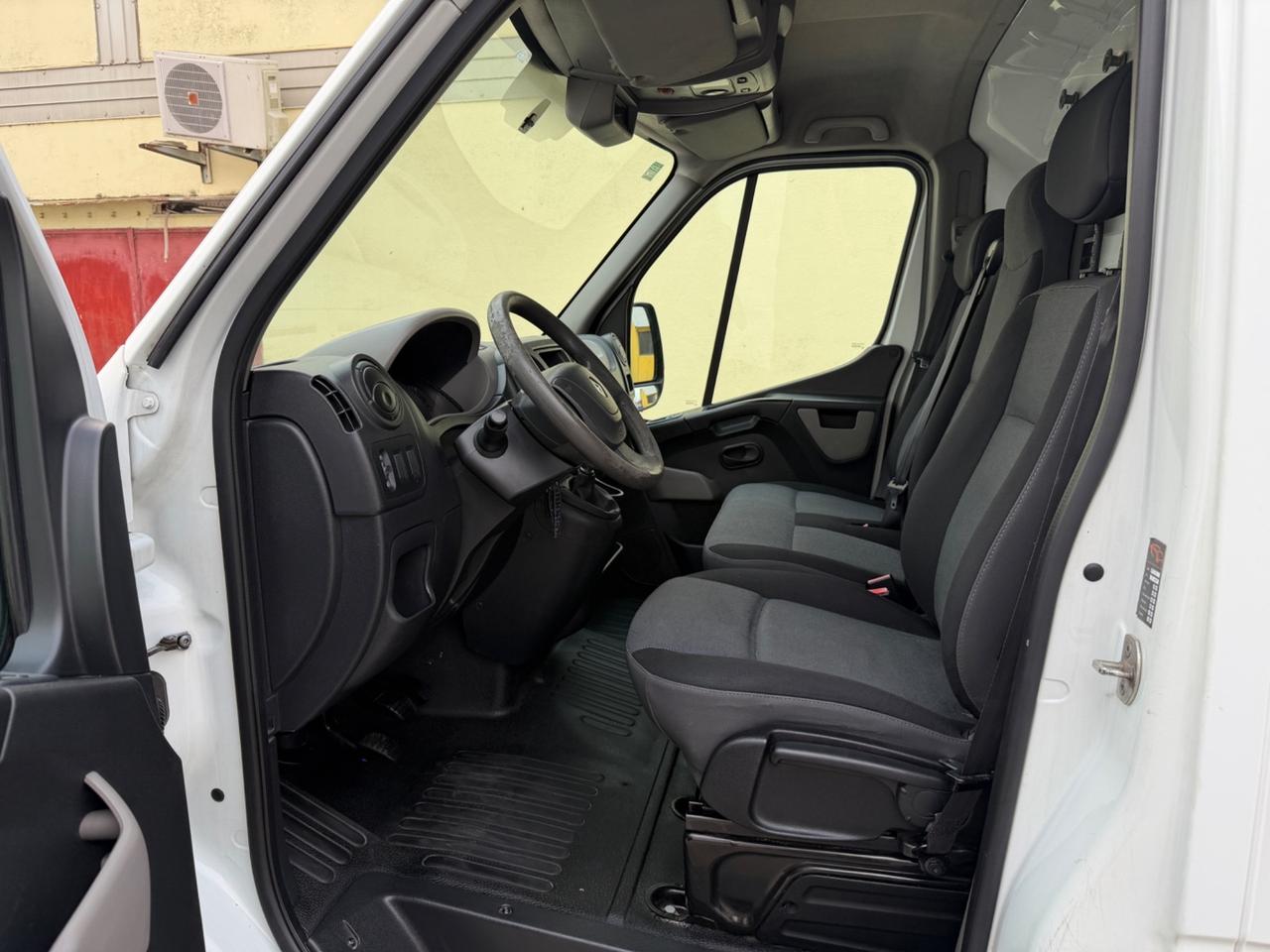 Renault Master 2.3d 150cv L3H2 Clima - 2014
