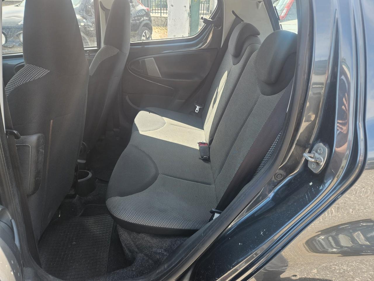 Toyota Aygo 1.0 5 porte Cambio Automatico