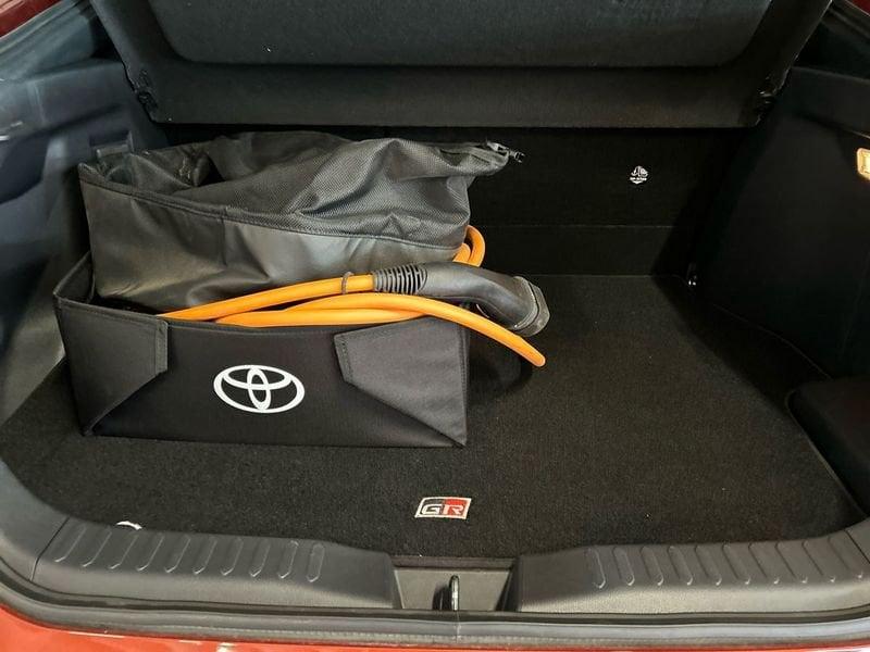 Toyota C-HR 2.0 PHEV GR Sport FWD e-CVT