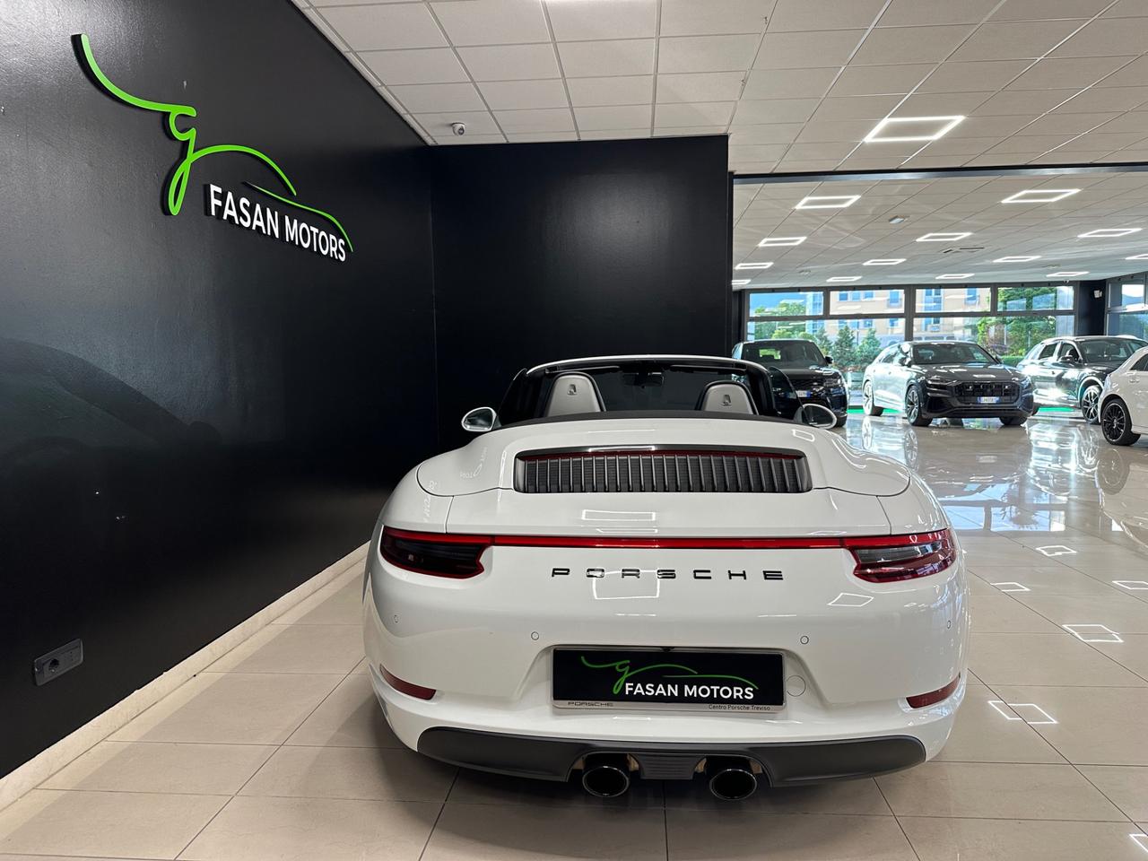 Porsche 911 Cabrio 3.0 Carrera 4 GTS auto