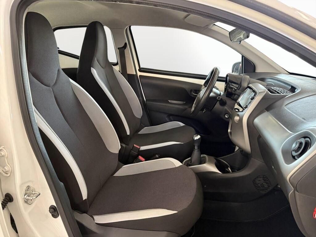 Toyota Aygo 5 Porte 1.0 VVT-i x-play