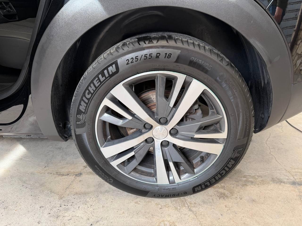 Peugeot 3008 2023 1500 130 EAT8 Allure Pack