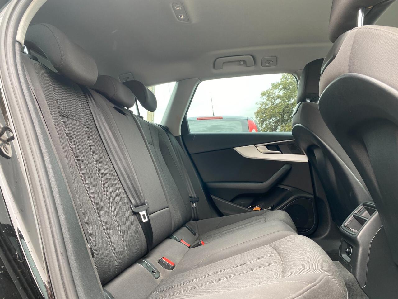 AUDI - A4 Avant - 2.0 TDI 150CV ultra - FINANZIABILE