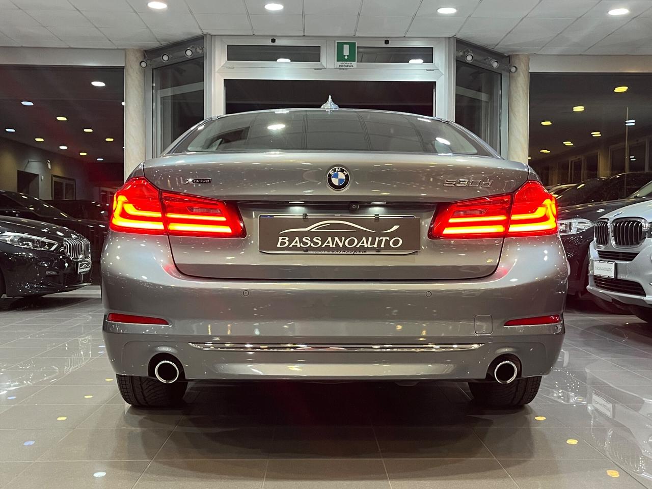 Bmw 530 530d xdrive Luxury 265cv auto 65.000KM!!