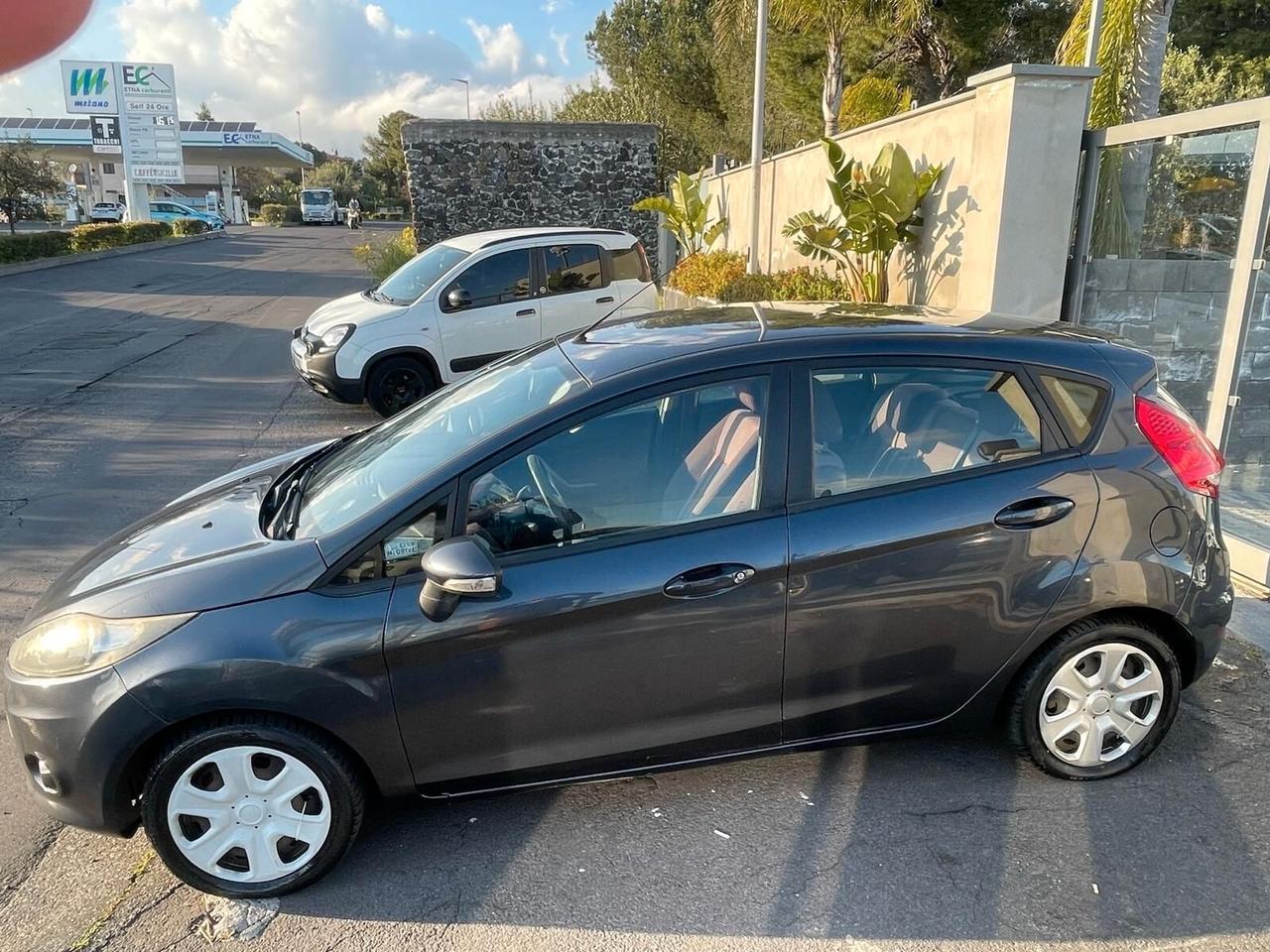 Ford Fiesta 1.4 TDCi 5p. Ghia