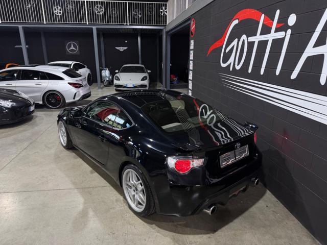 TOYOTA GT86 2.0 CERCHI DA 18 TOTAL BLACK IN SEDE
