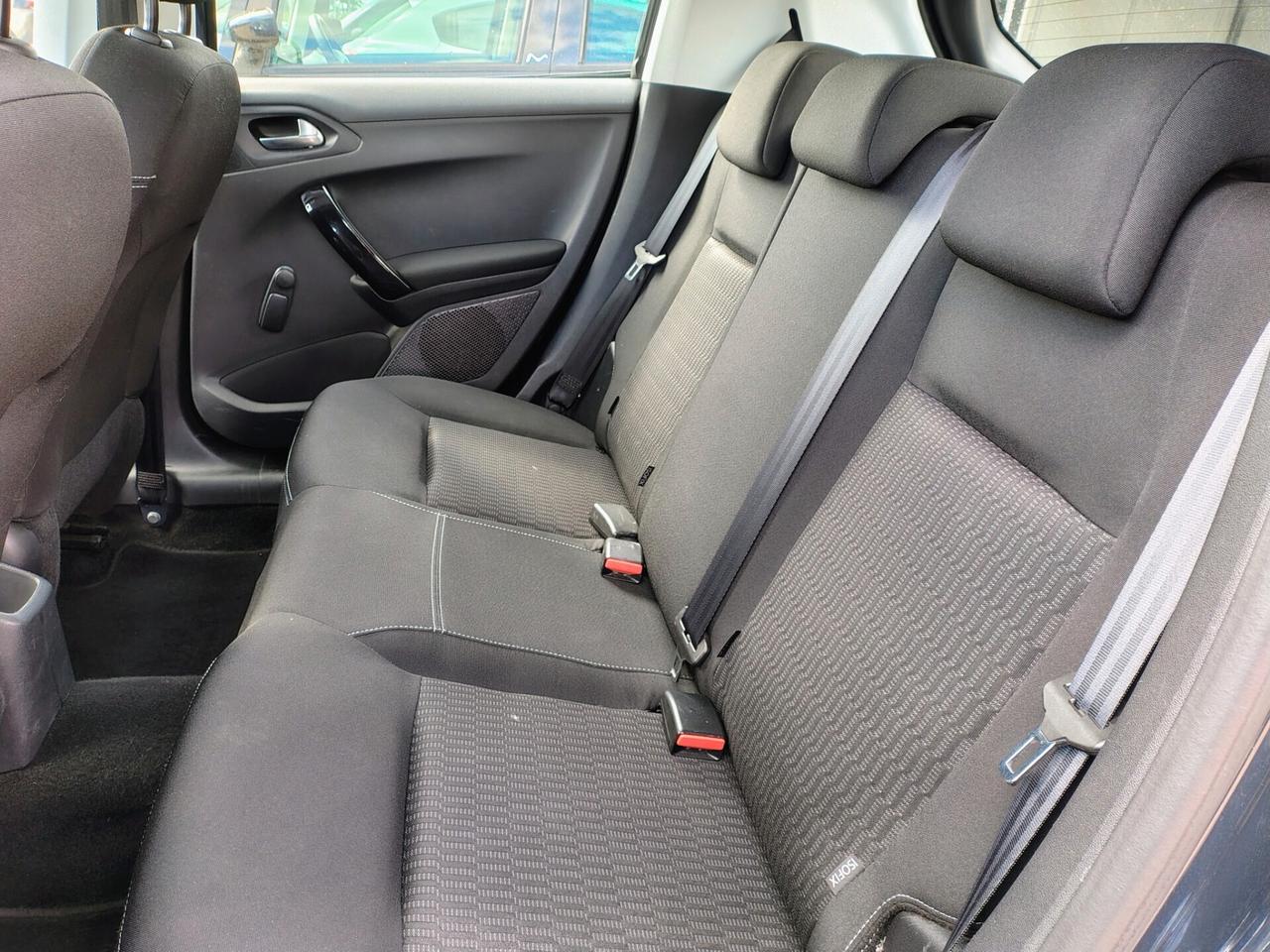 Peugeot 208 PureTech 82 5 porte Allure