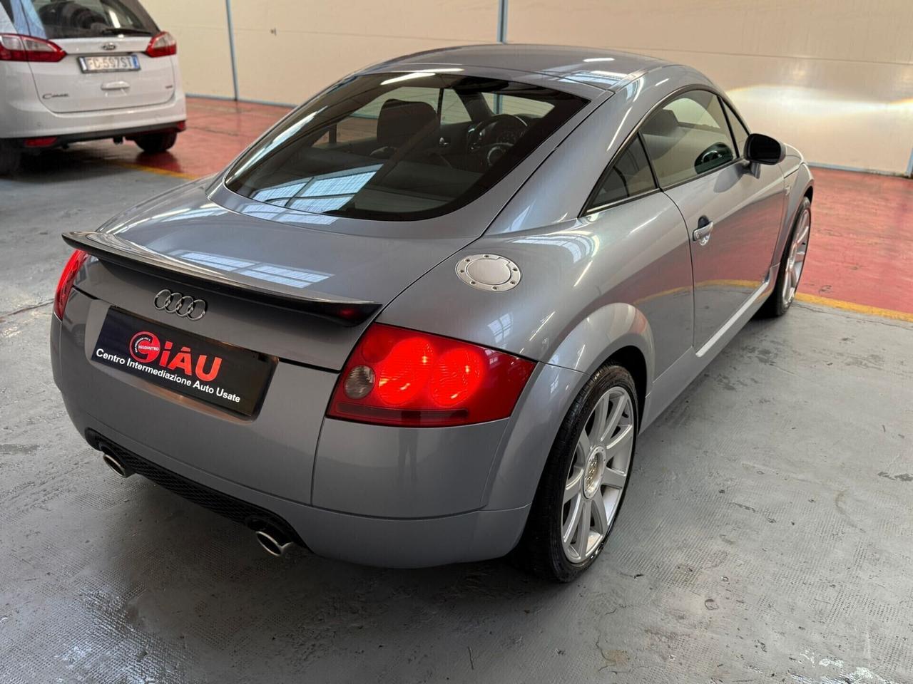 Audi TT Coupé 3.2 V6 cat quattro